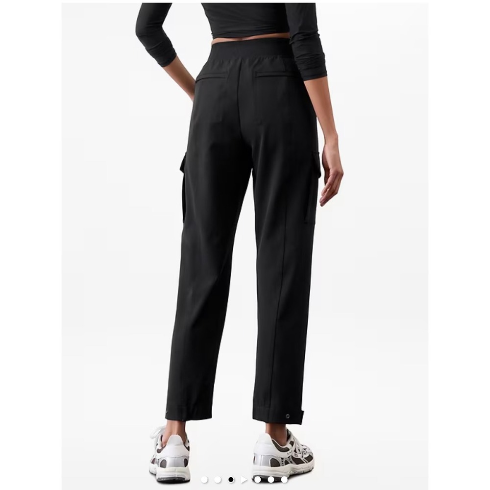Athleta Endless High Rise Cargo Pants Navy Blue Stretch Travel Utility Women's 8 - Picture 3 of 12
